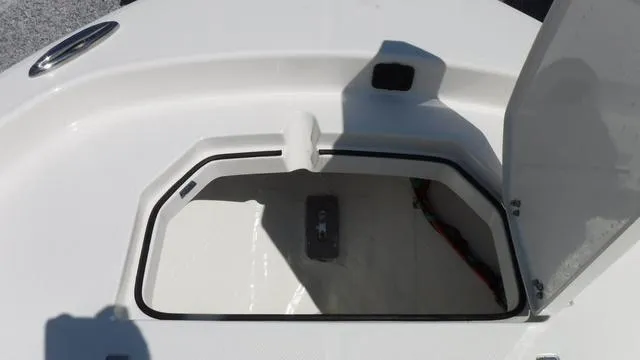 Slide: The Image of Pathfinder 2400 Open 2024 - 10