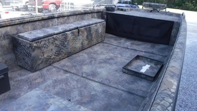 Slide: The Image of Excel Shallow Water F4 1854 F4 Open 2023 - 7