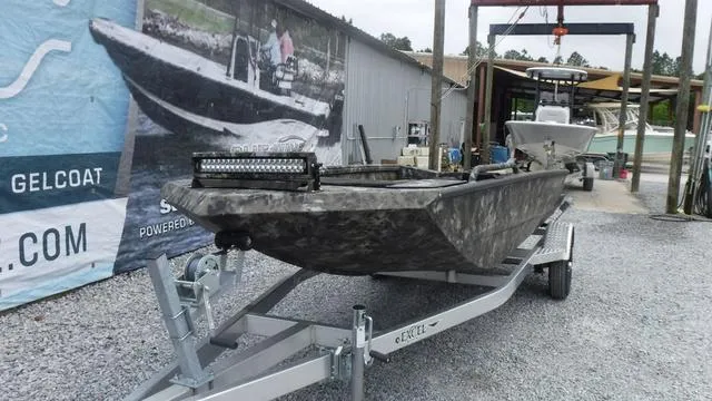 Slide: The Image of Excel F4 Pro Hull 1754 2023 - 5