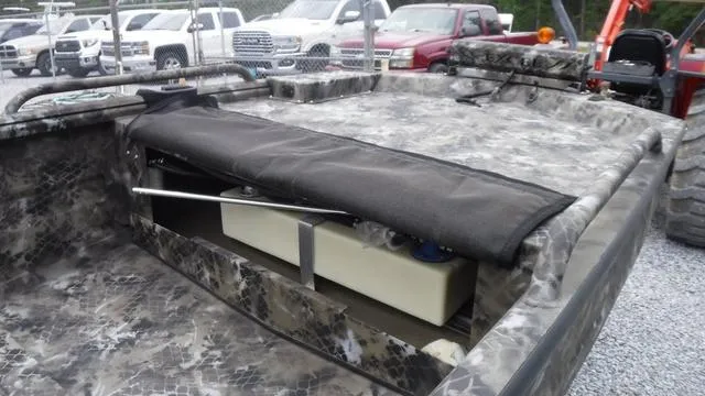 Slide: The Image of Excel F4 Pro Hull 1754 2023 - 7