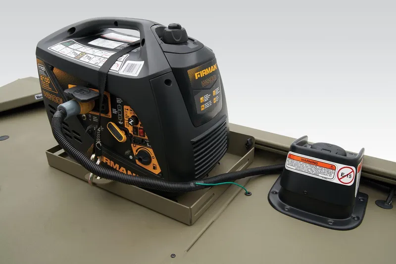 Slide: The Image of Tracker Grizzly 2072 CC Sportsman 2025 - 35