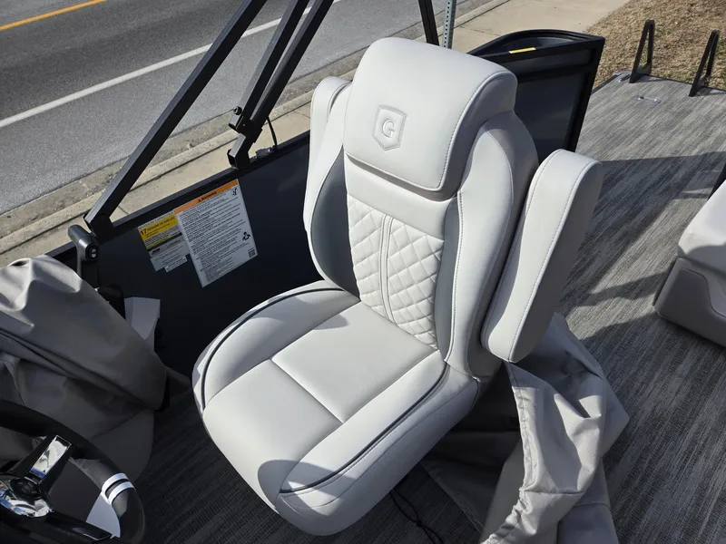 Slide: The Image of Luxurious seating on 2025 Godfrey Sweetwater 2286 C pontoon boat. - 12