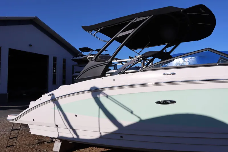 Slide: The Image of Sea Ray SDX 270 2021 - 5