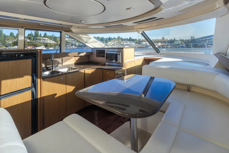 Slide: The Image of Meridian 441 Sedan 2015 - 10