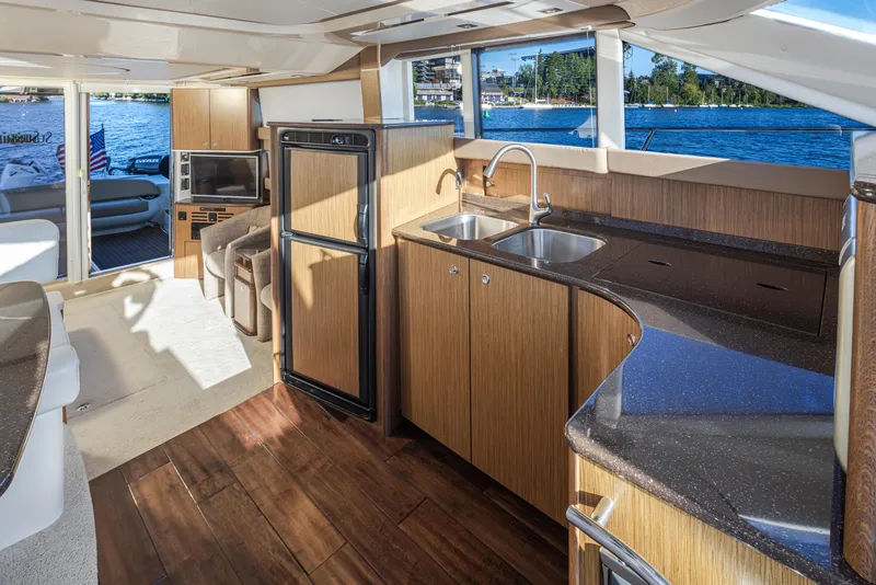 Slide: The Image of Meridian 441 Sedan 2015 - 15