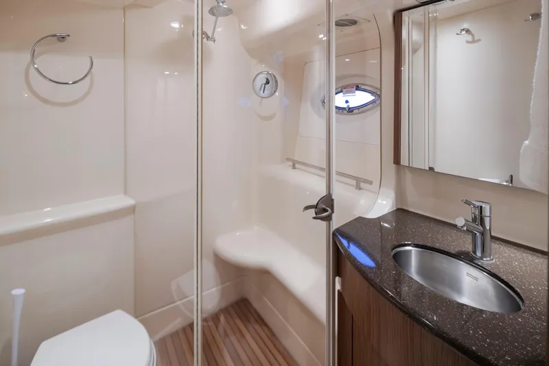 Slide: The Image of Meridian 441 Sedan 2015 - 21