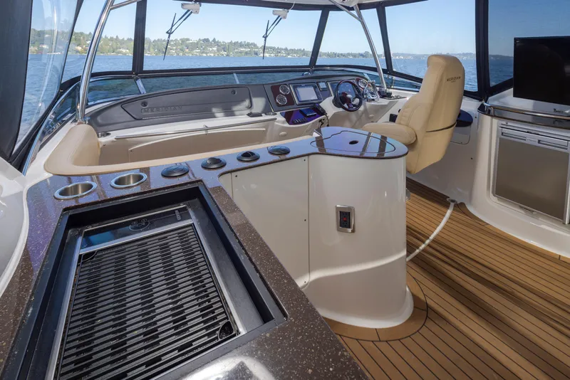 Slide: The Image of Meridian 441 Sedan 2015 - 24