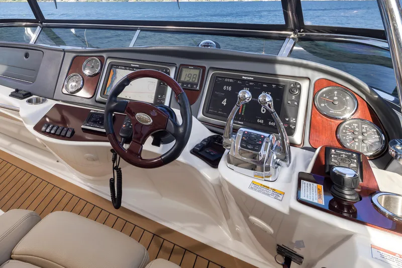 Slide: The Image of Meridian 441 Sedan 2015 - 31