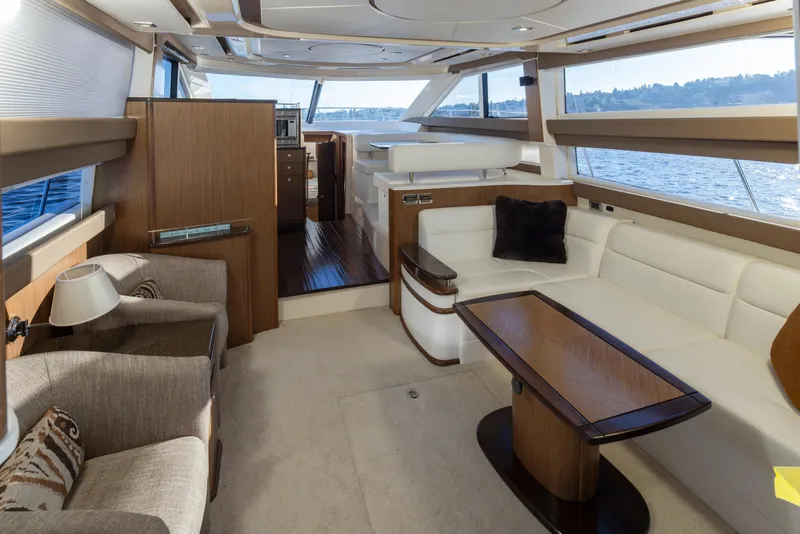 Slide: The Image of Meridian 441 Sedan 2015 - 5