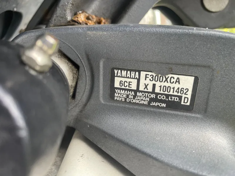 Slide: The Image of Yamaha F300XCA engine label on 2011 Sea Hunt Gamefish 29 boat. - 48