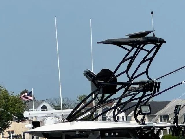 Slide: The Image of 2023 Cape Horn 39T boat with sleek design and radar equipment. - 34