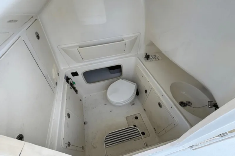 Slide: The Image of Boston Whaler 320 Outrage 2008 - 17