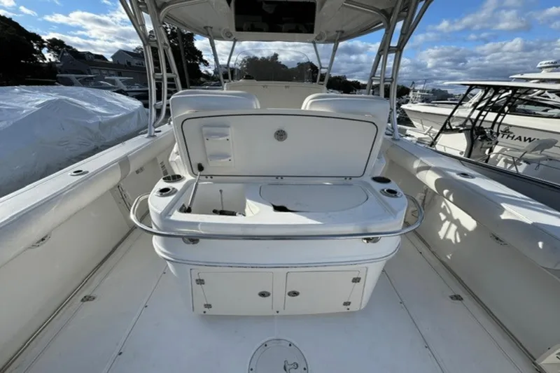 Slide: The Image of Boston Whaler 320 Outrage 2008 - 9