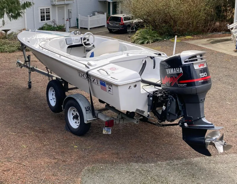 Slide: The Image of On trailer-full transom to bow - 4