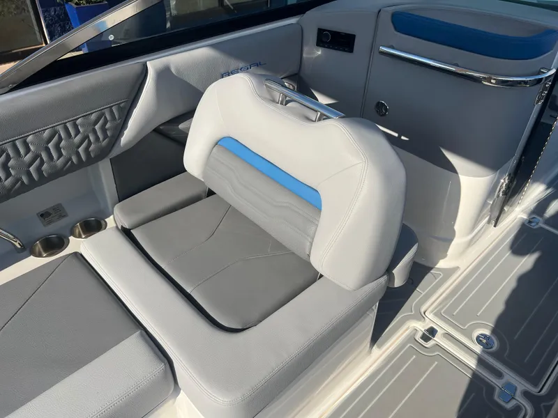 Slide: The Image of Regal LS6 Surf 2025 - 14