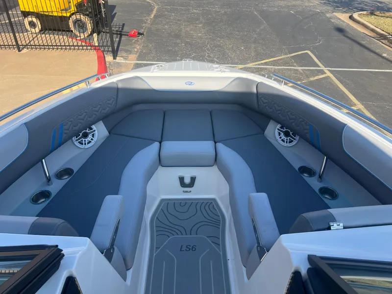 Slide: The Image of Regal LS6 Surf 2025 - 26