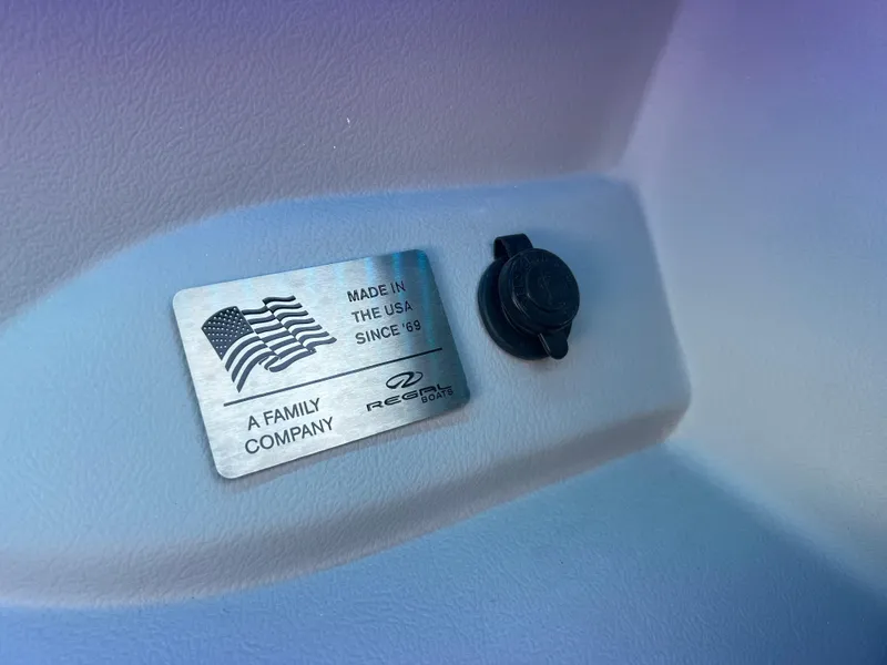 Slide: The Image of Regal LS6 Surf 2025 - 27