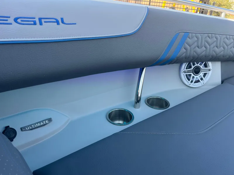 Slide: The Image of Regal LS6 Surf 2025 - 28