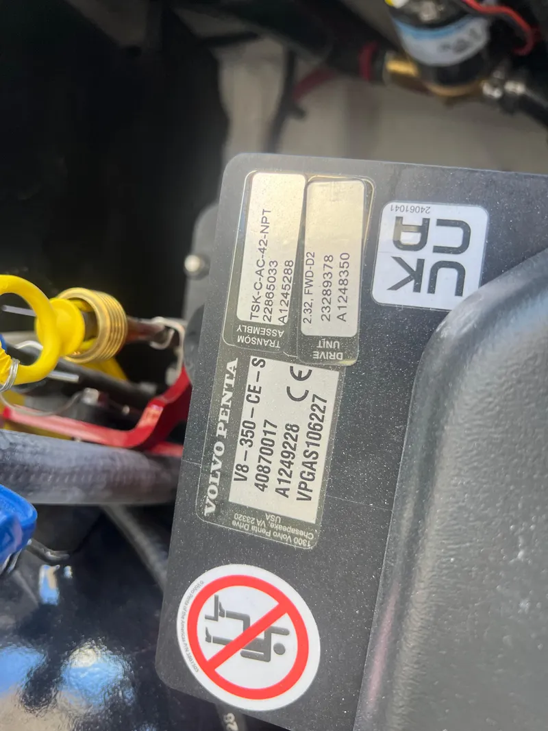 Slide: The Image of Regal LS6 Surf 2025 - 31