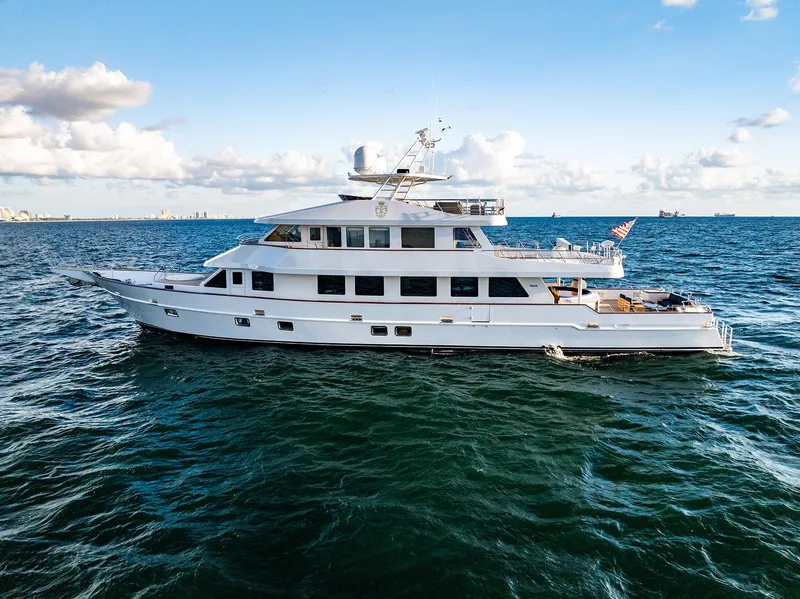 Slide: The Image of Custom Crystal Motoryacht 2009 on open sea under clear sky. - 10