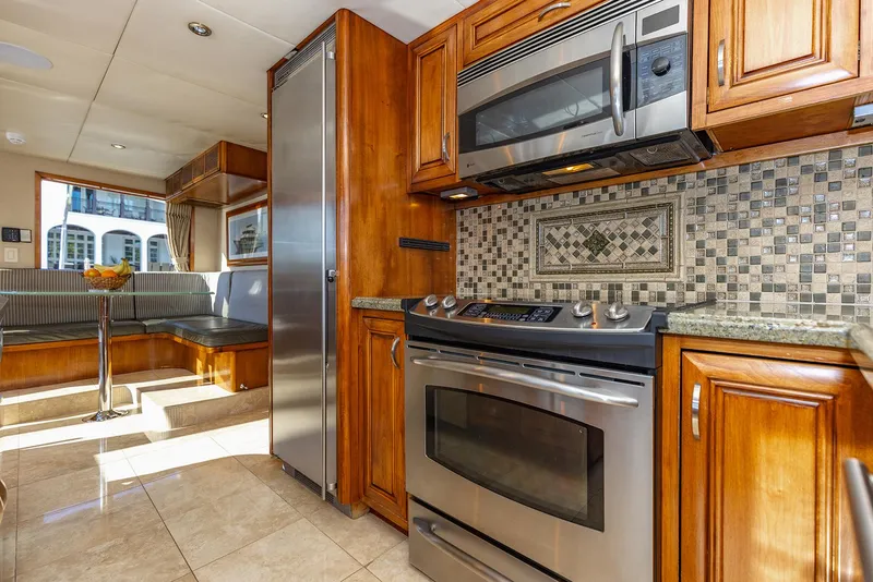 Slide: The Image of Custom Crystal Motoryacht 2009 - 101