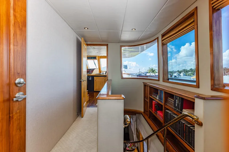 Slide: The Image of Custom Crystal Motoryacht 2009 - 108