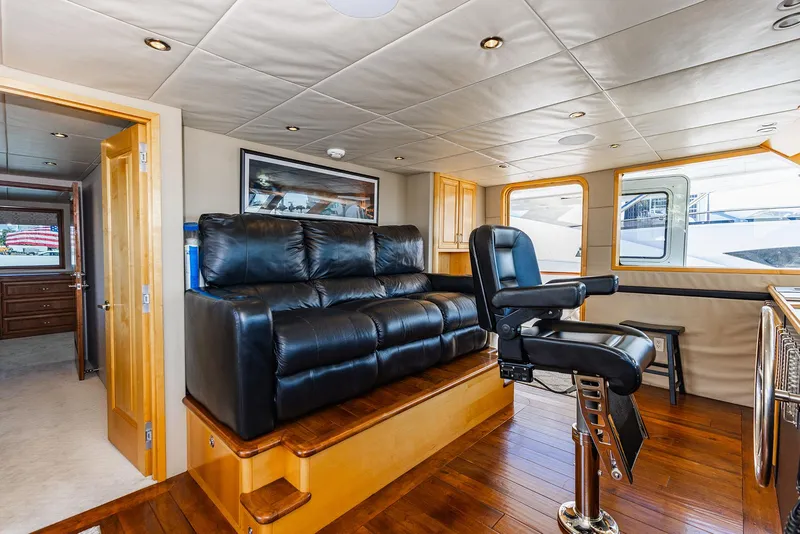 Slide: The Image of Custom Crystal Motoryacht 2009 - 114