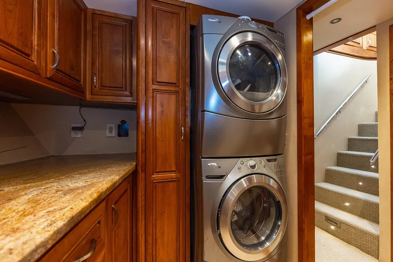 Slide: The Image of Custom Crystal Motoryacht 2009 - 118