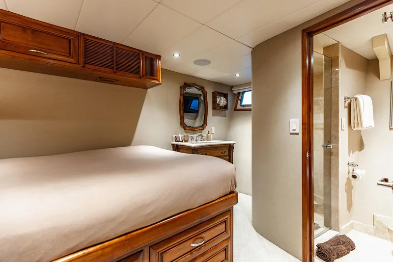 Slide: The Image of Custom Crystal Motoryacht 2009 - 136