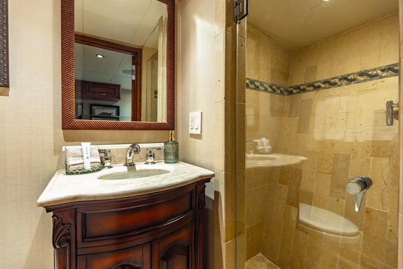 Slide: The Image of Custom Crystal Motoryacht 2009 - 142