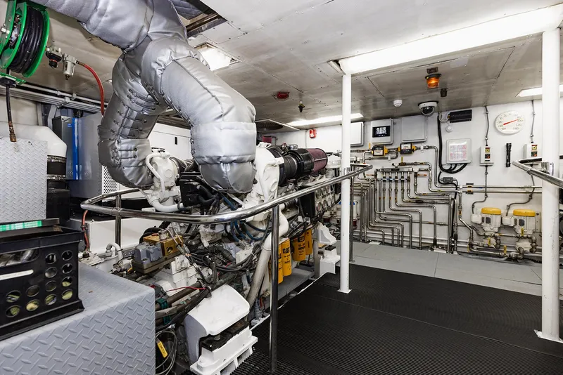 Slide: The Image of Custom Crystal Motoryacht 2009 - 176