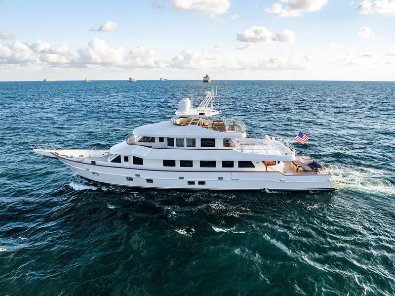 Slide: The Image of Luxurious Custom Crystal Motoryacht 2009 on open sea. - 22