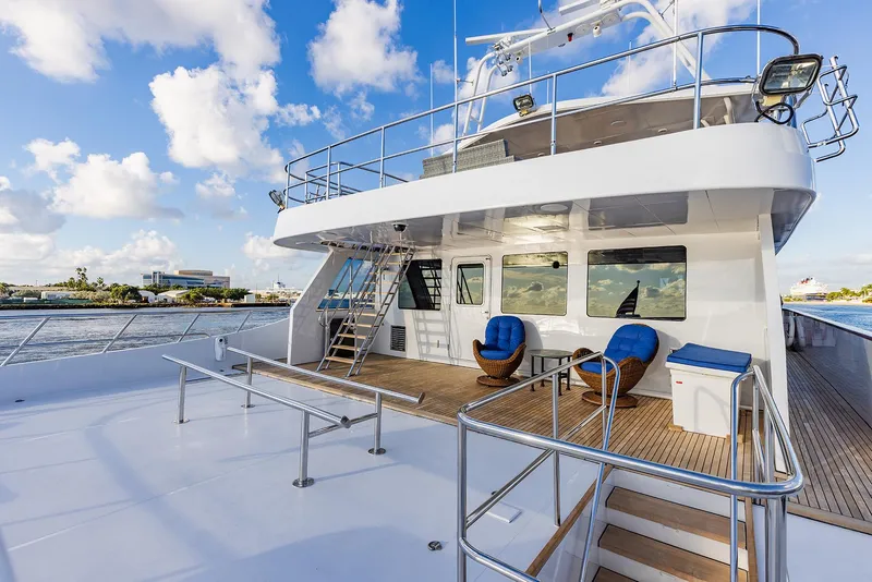 Slide: The Image of Custom Crystal Motoryacht 2009 - 54