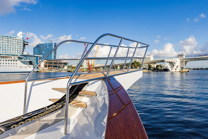 Slide: The Image of Custom Crystal Motoryacht 2009 - 65