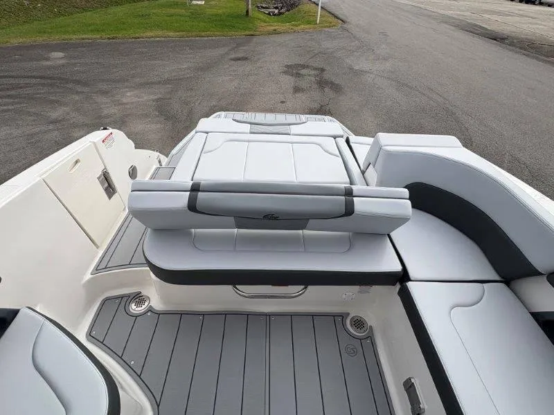 Slide: The Image of Chaparral 30 Surf 2025 - 17