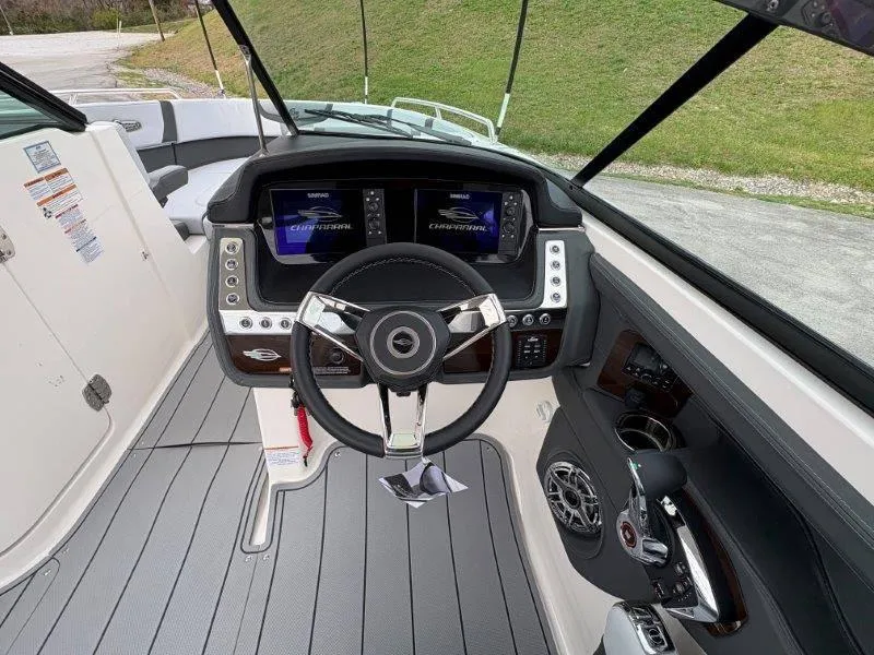 Slide: The Image of Chaparral 30 Surf 2025 - 29