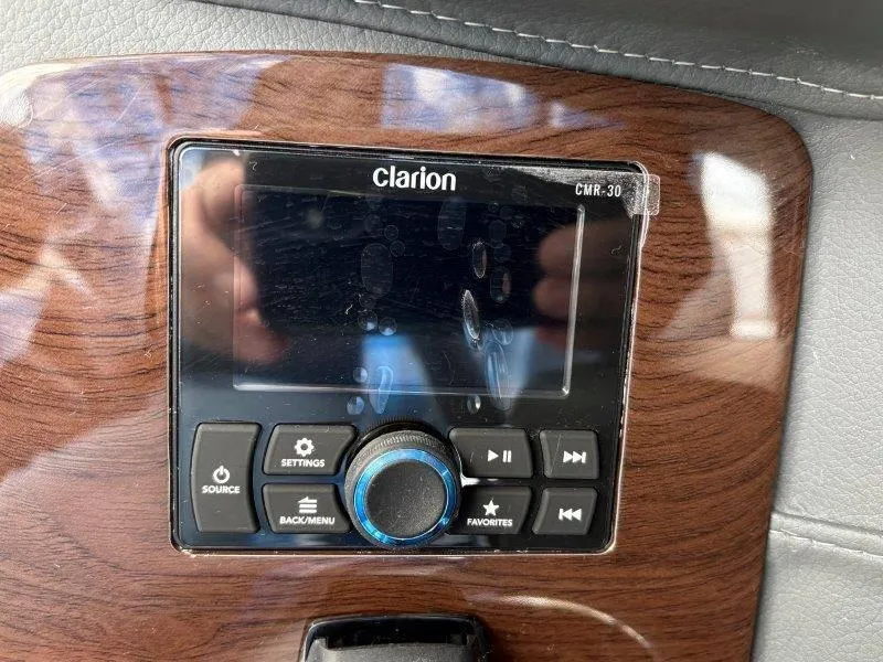 Slide: The Image of Chaparral 30 Surf 2025 - 39