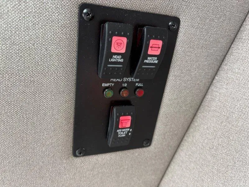 Slide: The Image of Chaparral 30 Surf 2025 - 78