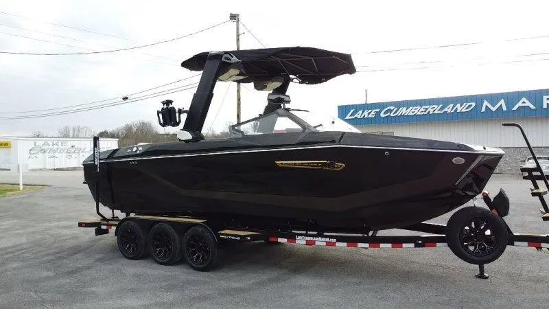 Slide: The Image of Nautique G25 2025 - 107