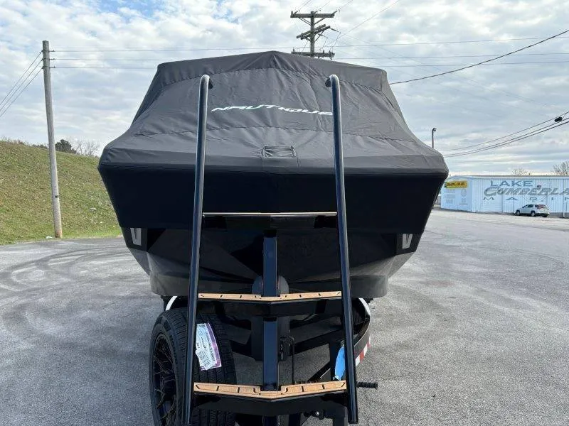 Slide: The Image of Nautique G25 2025 - 114