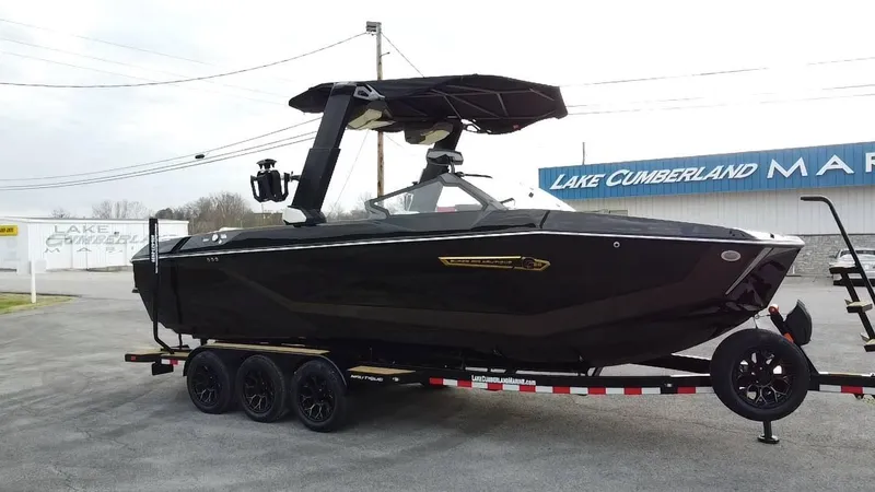 Slide: The Image of Nautique G25 2025 - 117