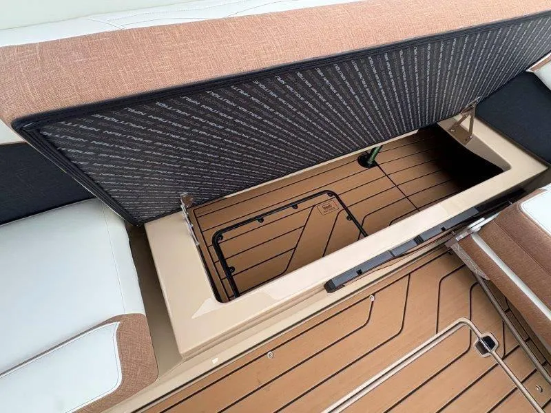 Slide: The Image of Nautique G25 2025 - 57