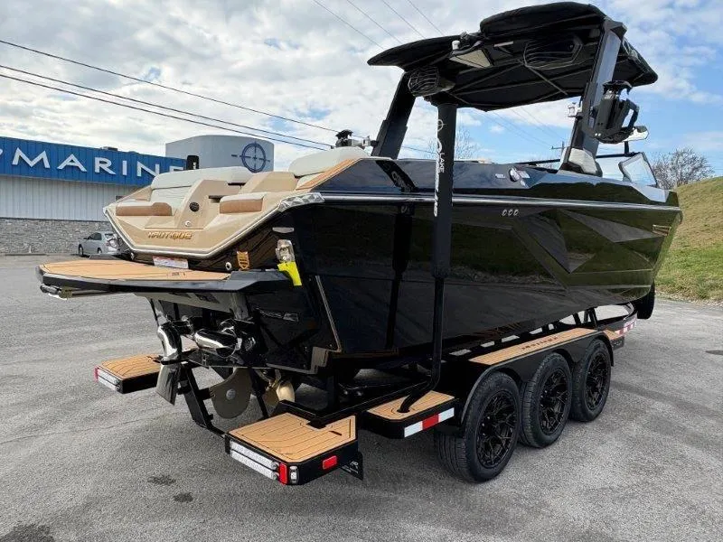 Slide: The Image of Nautique G25 2025 - 66