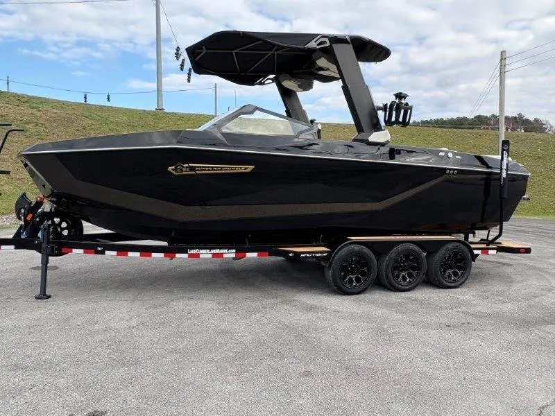 Slide: The Image of Nautique G25 2025 - 72