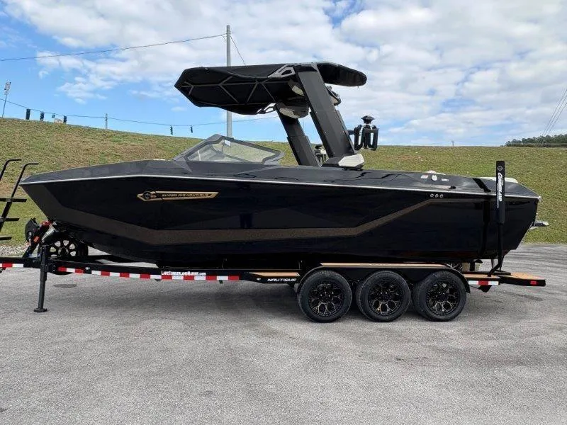 Slide: The Image of Nautique G25 2025 - 80