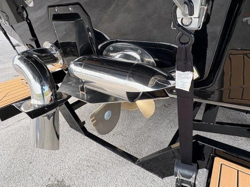 Slide: The Image of Nautique G25 2025 - 86