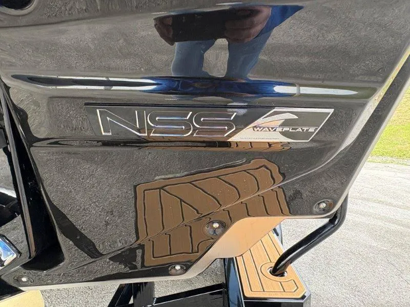 Slide: The Image of Nautique G25 2025 - 90