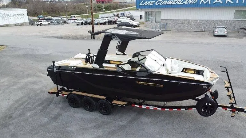 Slide: The Image of Nautique G25 2025 - 91