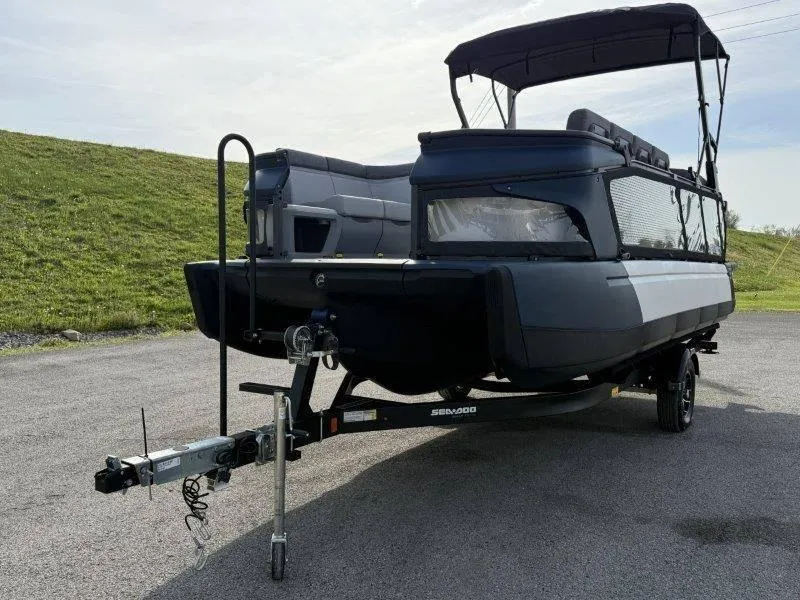 Slide: The Image of Sea-Doo Switch Cruise 21 2025 - 23