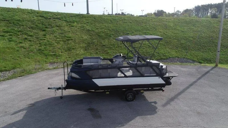 Slide: The Image of Sea-Doo Switch Cruise 21 2025 - 3